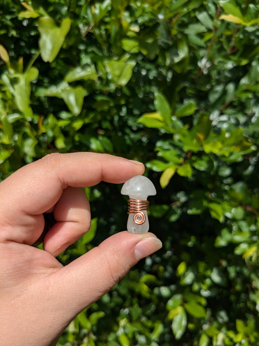 Simple quartz mushroom pendant