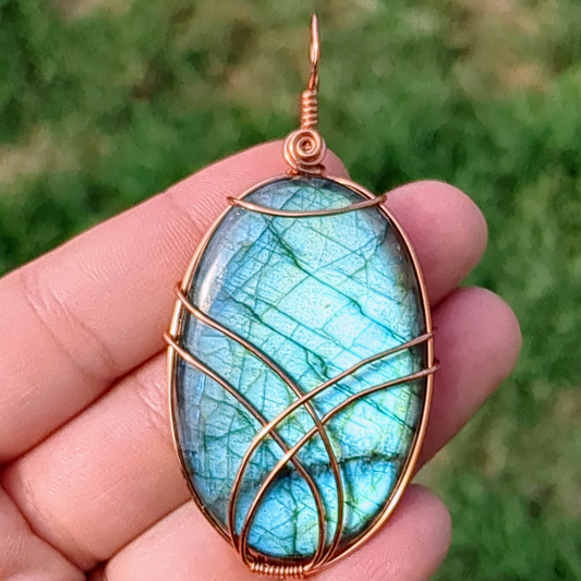 Labradorite pendant